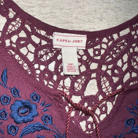 Cape Juby, Floral Embroidery on Front Romper Genoese Lace Back, Women’s Small - Picture 4 of 13